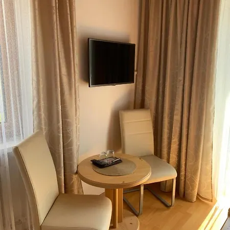 Landhof Aigner Guest house