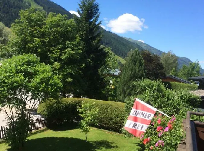 Landhof Aigner Pensión 3*